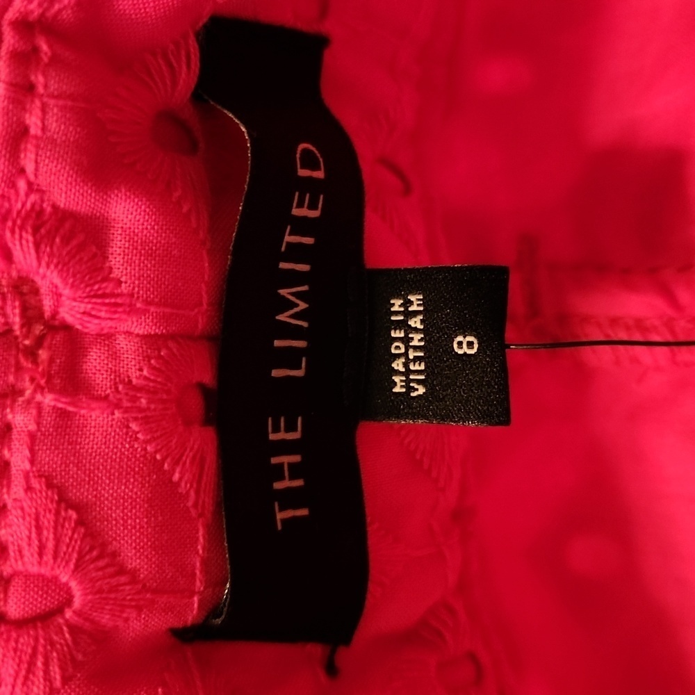 The Limited Hot Pink Eyelet Tailored Short Size 8 - Picture 8 of 15